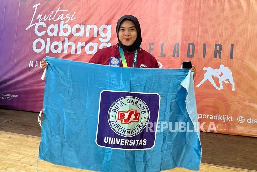 Raih Peringkat 3 Nasional, Rika Solehah Berkibarkan Bendera UBSI dalam Lomba Pencak Silat Mahasiswa 2025